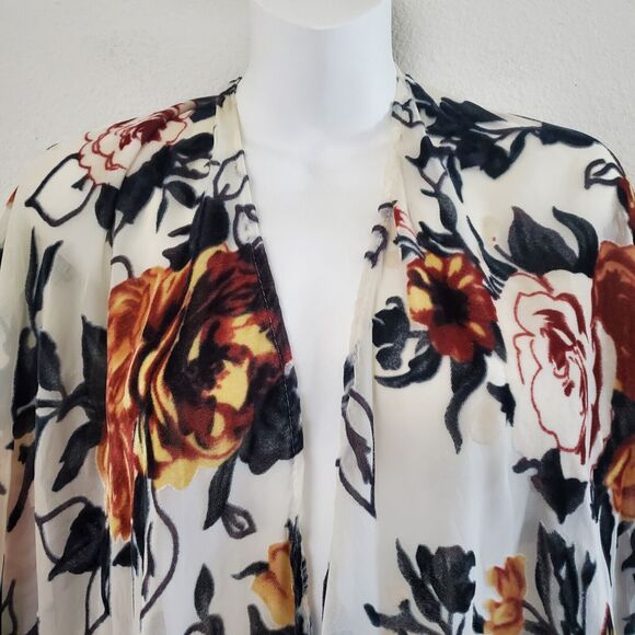 Francesca's Kimono Top One Size Multicolor Velvet Burnout Floral Boho Romantic - Picture 2 of 9